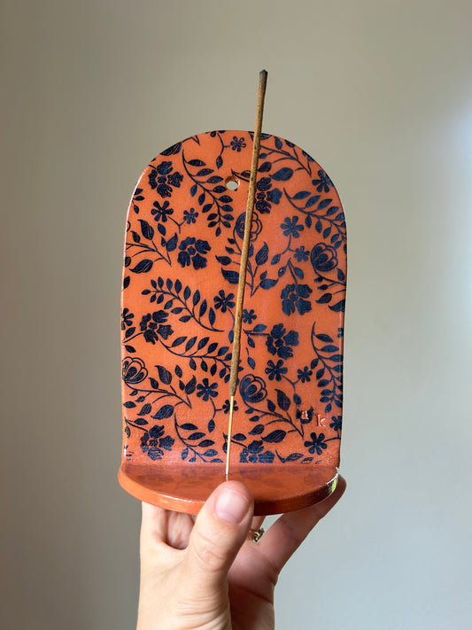 Mini Vining Wall Incense Altar 2